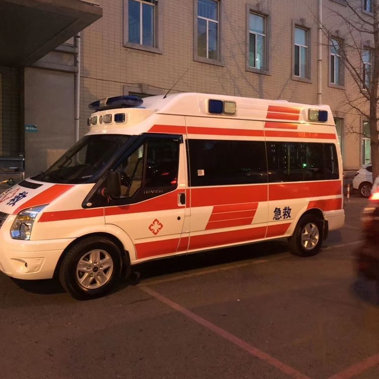 南城夜间租赁救护车护送病人转院：安全转运的 8 大核心注意事项